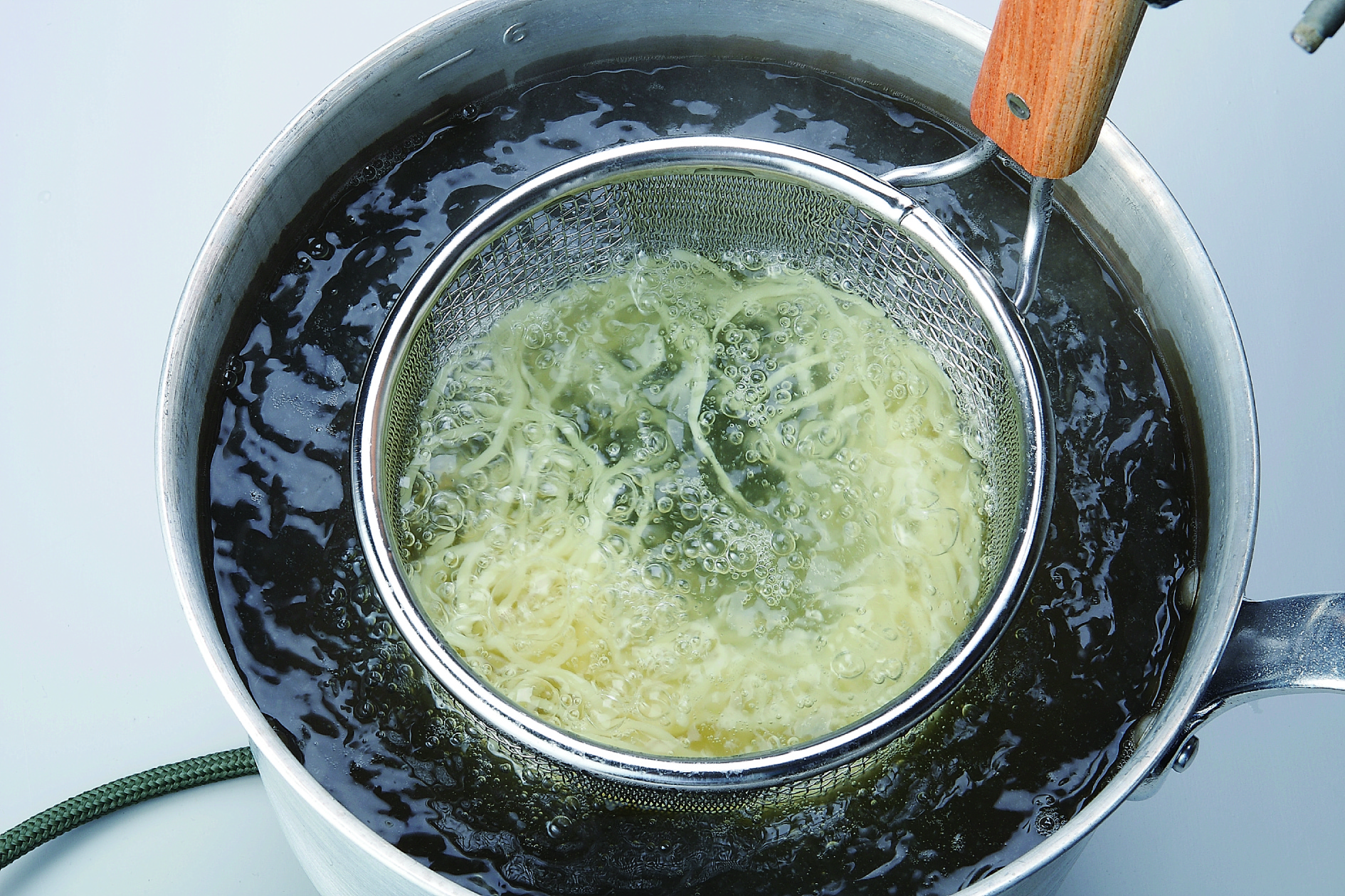 つけ麺用デカてぼ | 株式会社 新越ワークス